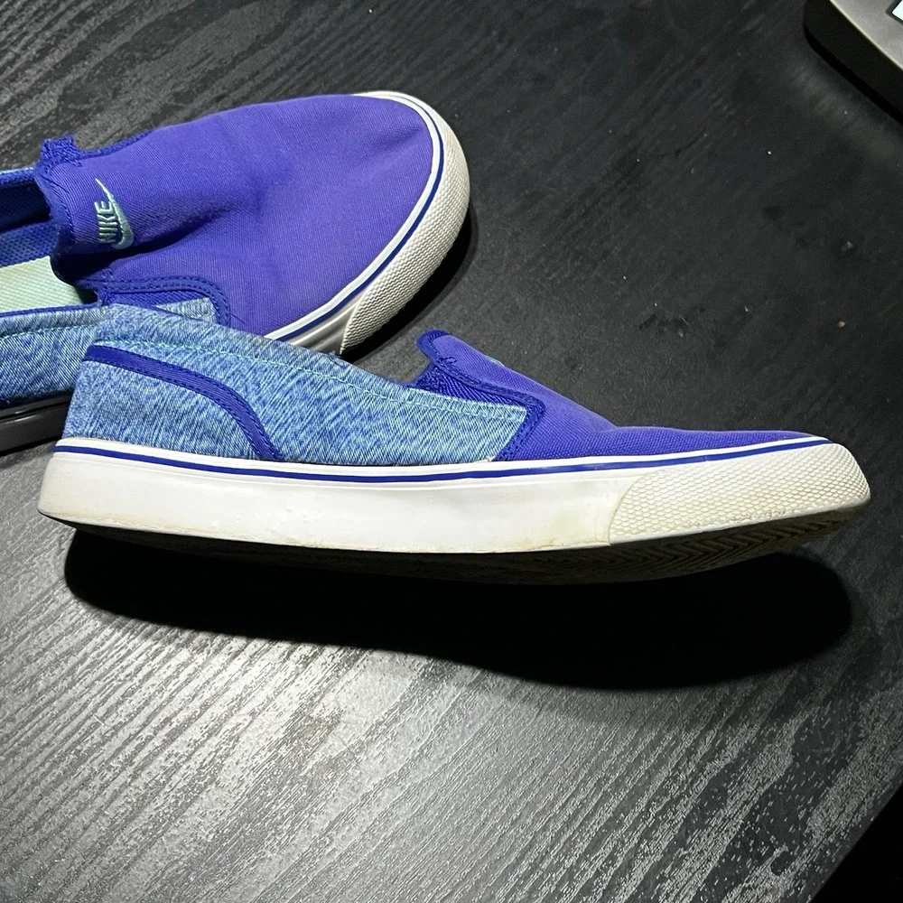 Nike‎ Blue Toki Women's Slip On Size 10 (724770-443)